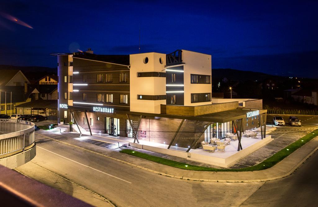 Hotel Ideo Lux Ниш Экстерьер фото