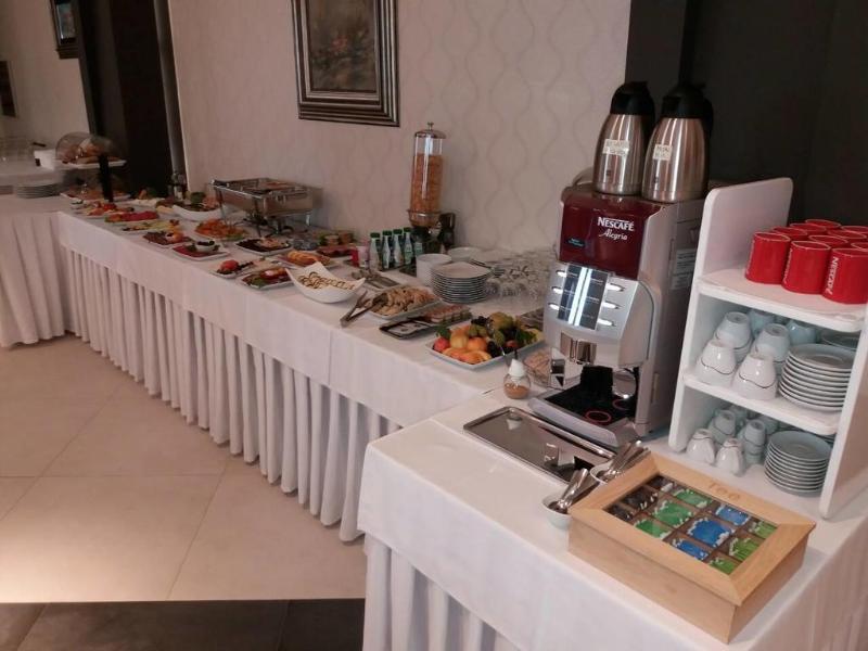 Hotel Ideo Lux Ниш Экстерьер фото